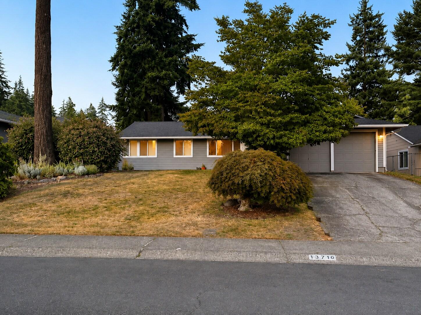 13710 116th Pl NE, Kirkland, WA 98034