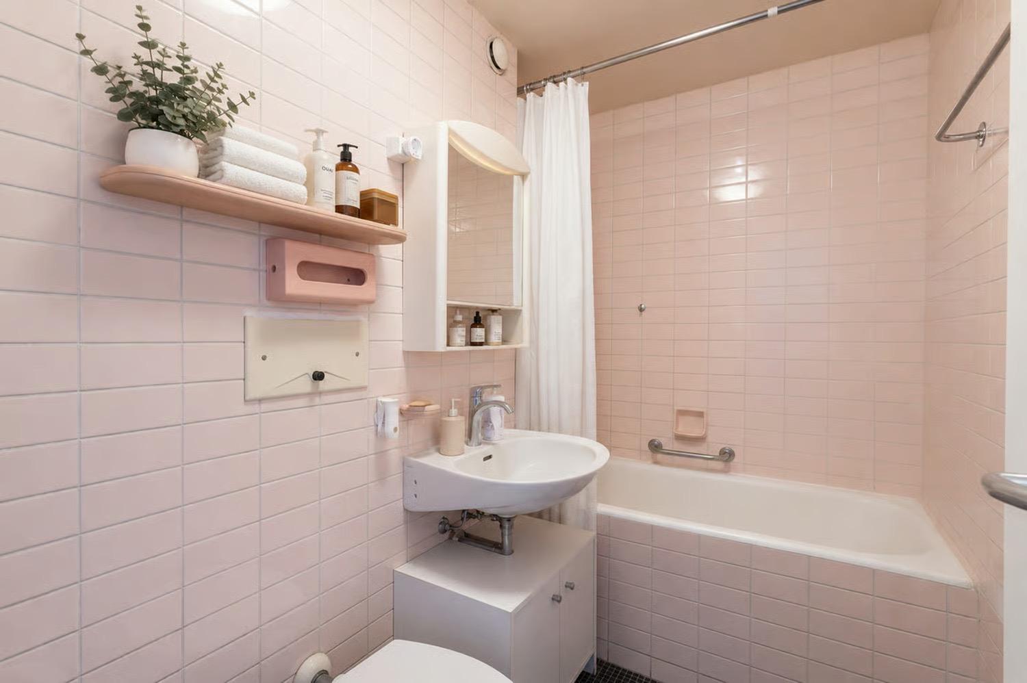 "Between lake and city life - Beautiful 3-room apartment"