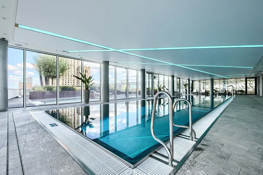 Luxury 3 Bedroom Apartment In Warsaw