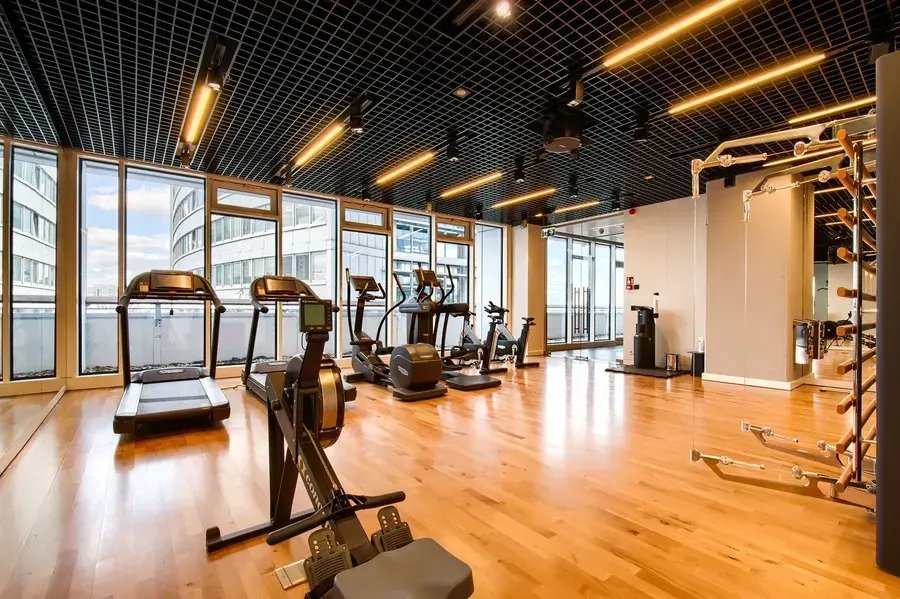 Luxury 3 Bedroom Apartment In Warsaw